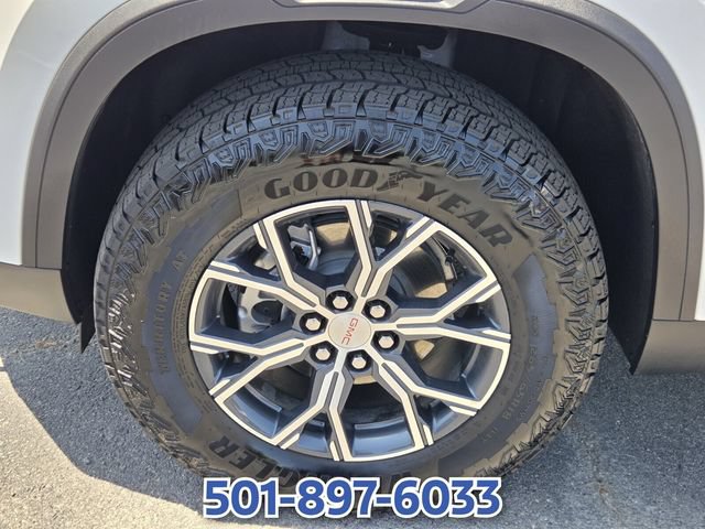 Used 2026 GMC Acadia AT4 AWD/4WD image 17