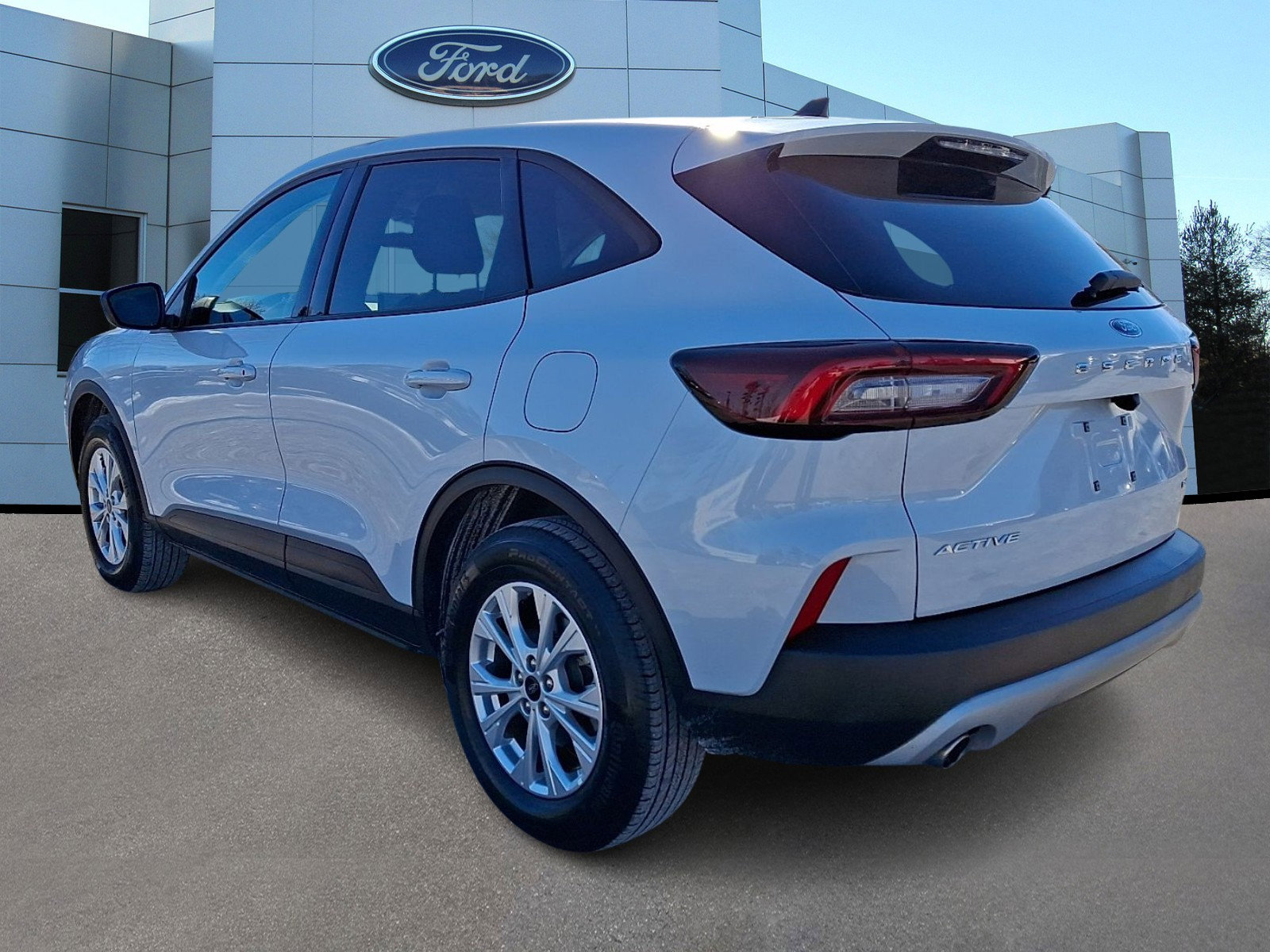 Certified 2025 Ford Escape Active AWD/4WD image 5