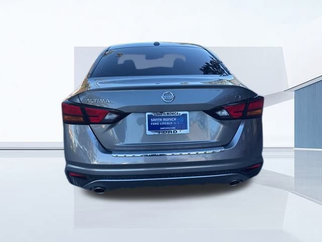 Used 2019 Nissan Altima 2.5 SR w/ SR Premium Package image 5