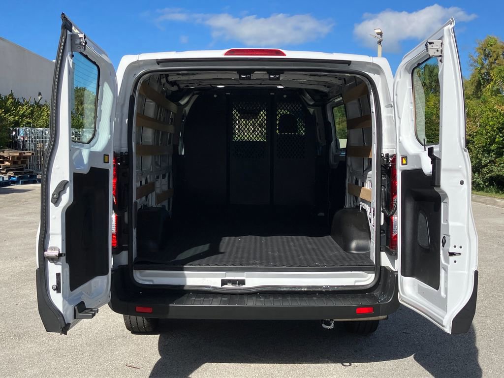 Certified 2024 Ford Transit 250 Low Roof w/ Exterior Upgrade Package image 32