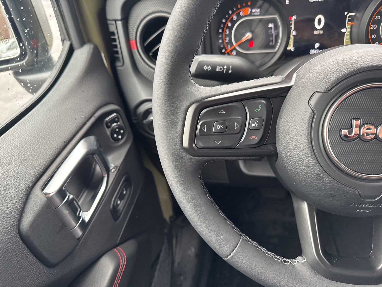 Used 2026 Jeep Wrangler Rubicon image 35