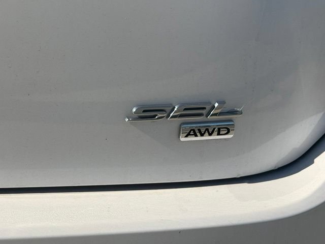 Certified 2018 Ford Edge SEL w/ Canadian Touring Package AWD/4WD image 10