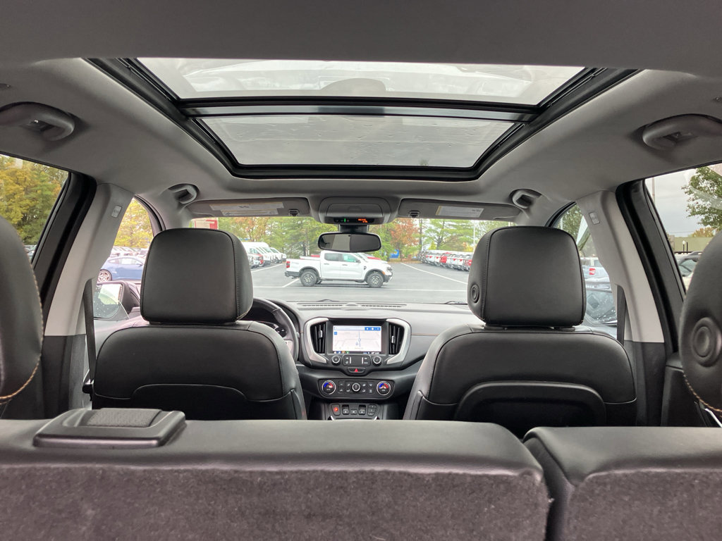 Used 2020 GMC Terrain SLT w/ Preferred Package image 32