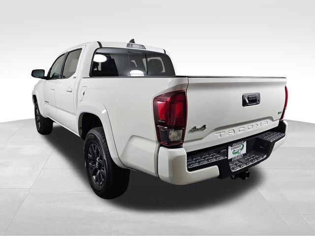 Used 2023 Toyota Tacoma SR5 w/ Technology Package AWD/4WD image 5
