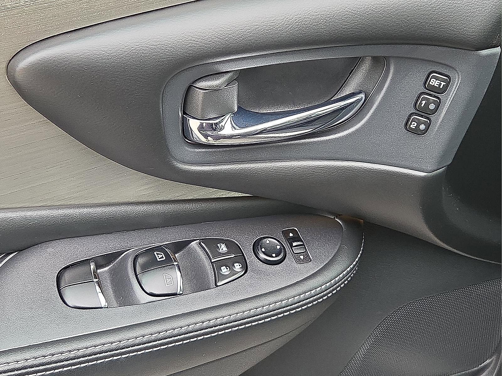 Used 2018 Nissan Murano Platinum image 13