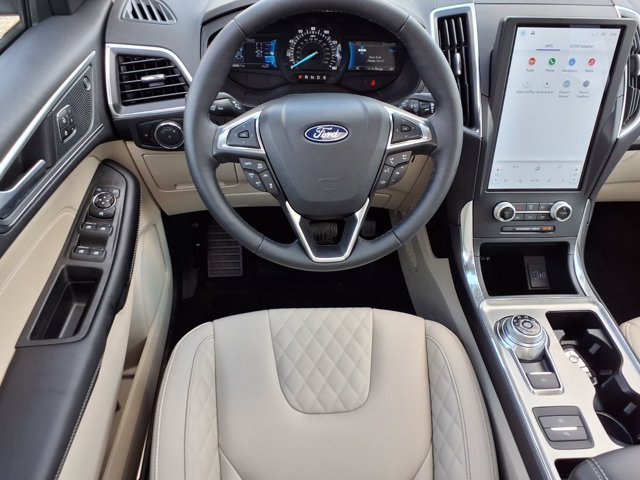 Certified 2024 Ford Edge Titanium AWD/4WD image 7