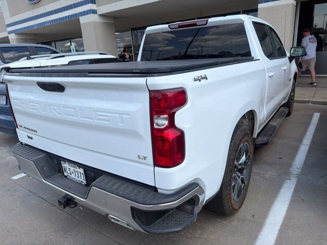 Used 2023 Chevrolet Silverado 1500 LT w/ Z71 Off-Road Package AWD/4WD image 4