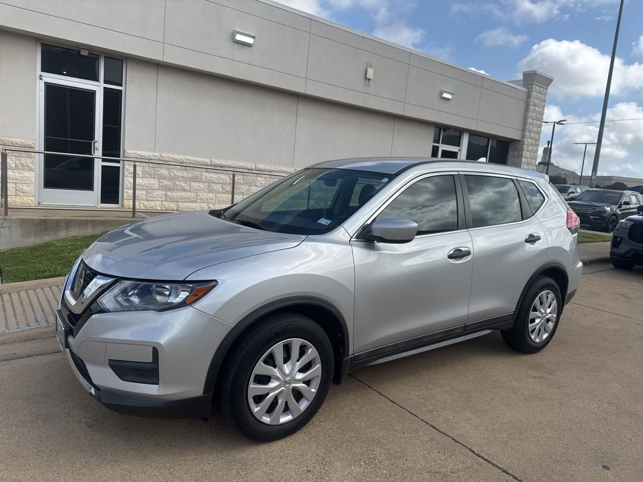 Used 2017 Nissan Rogue S