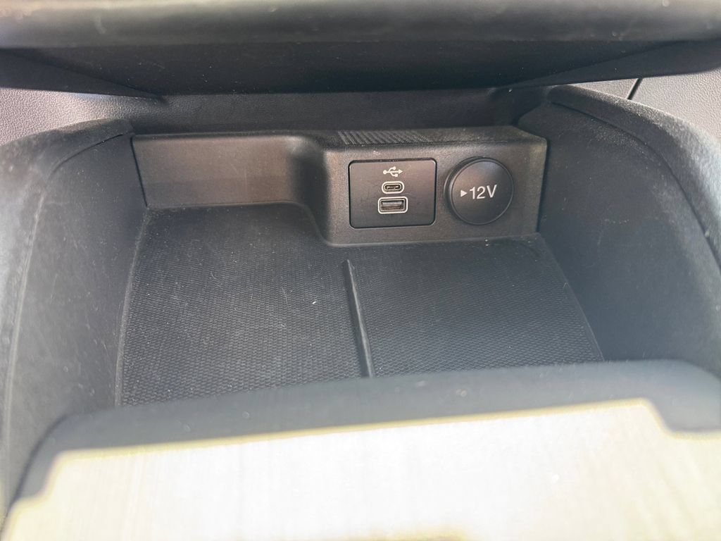 Certified 2025 Ford Escape Active AWD/4WD image 25