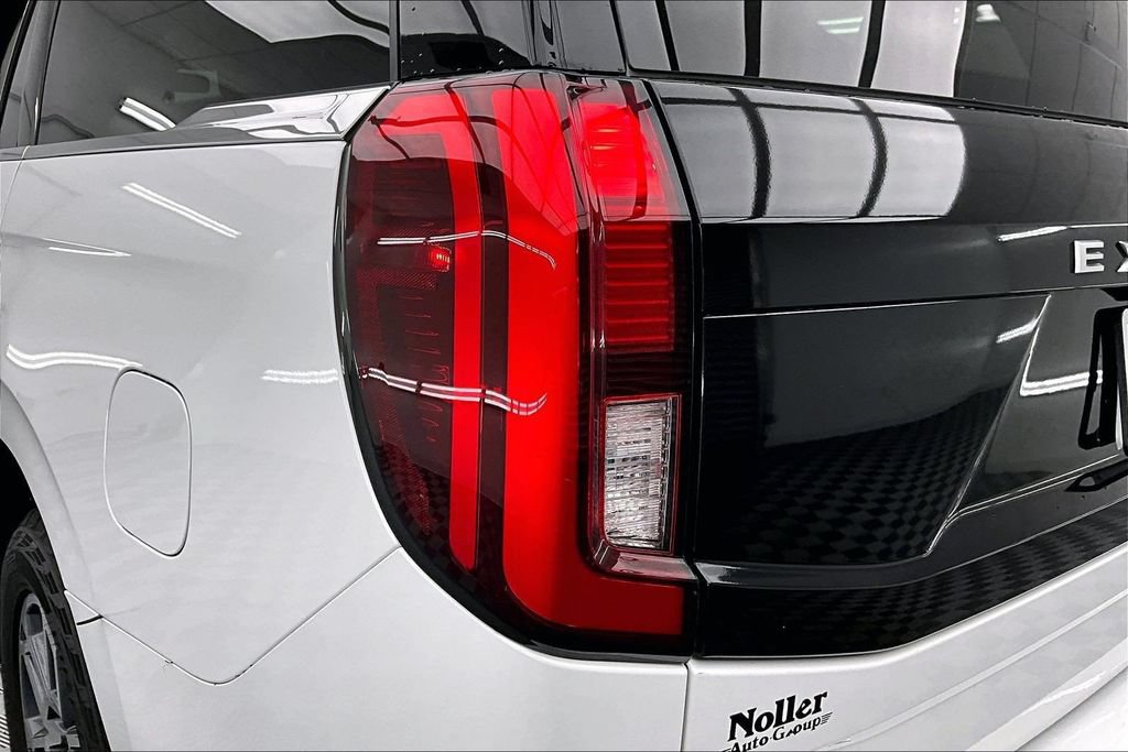 Certified 2025 Ford Expedition Active AWD/4WD image 31