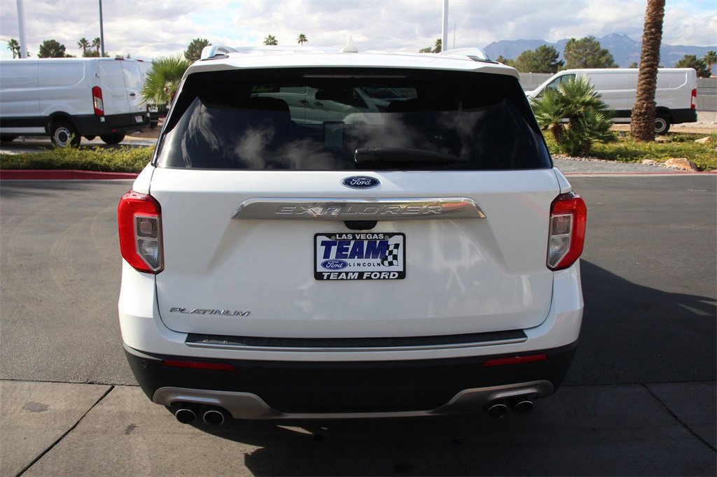 Certified 2022 Ford Explorer Platinum w/ Equipment Group 601A image 6
