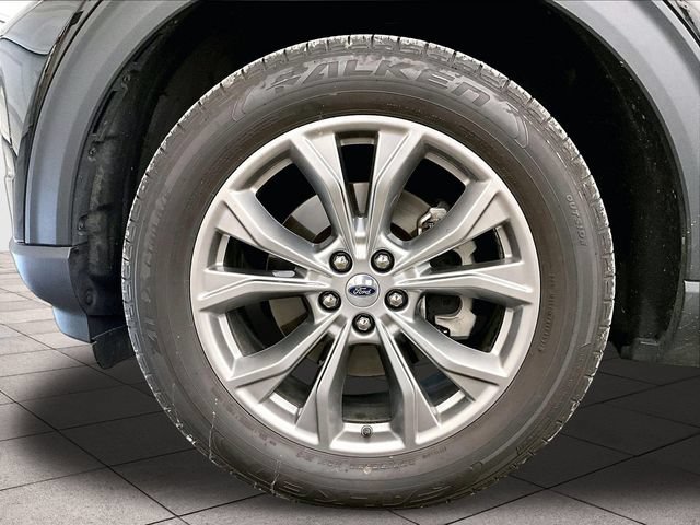 Certified 2022 Ford Explorer XLT w/ Equipment Group 202A AWD/4WD image 8