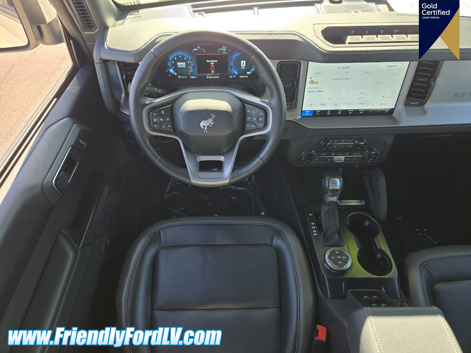 Certified 2025 Ford Bronco Outer Banks w/ Sasquatch Package AWD/4WD image 13