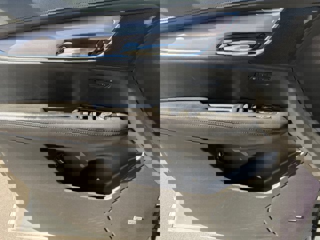 Used 2018 Cadillac XT5 Premium Luxury image 13