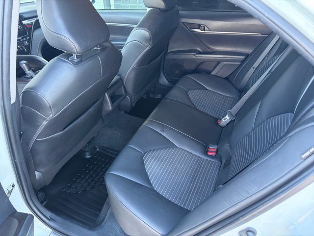 Used 2021 Toyota Camry SE AWD/4WD image 17