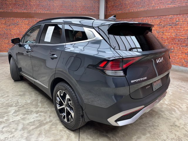Used 2024 Kia Sportage EX w/ EX Premium Package image 3