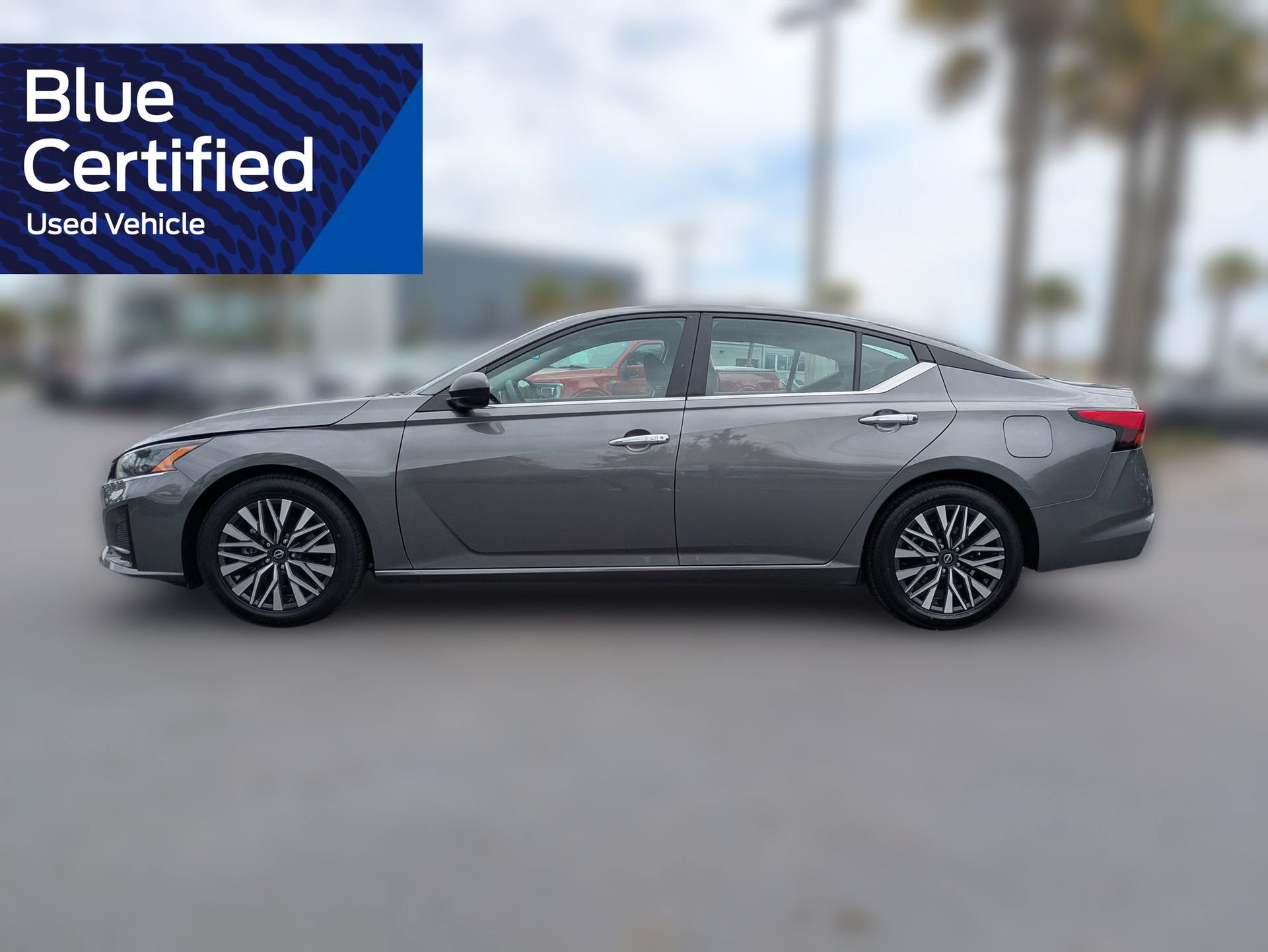 Used 2025 Nissan Altima 2.5 SV FWD image 9