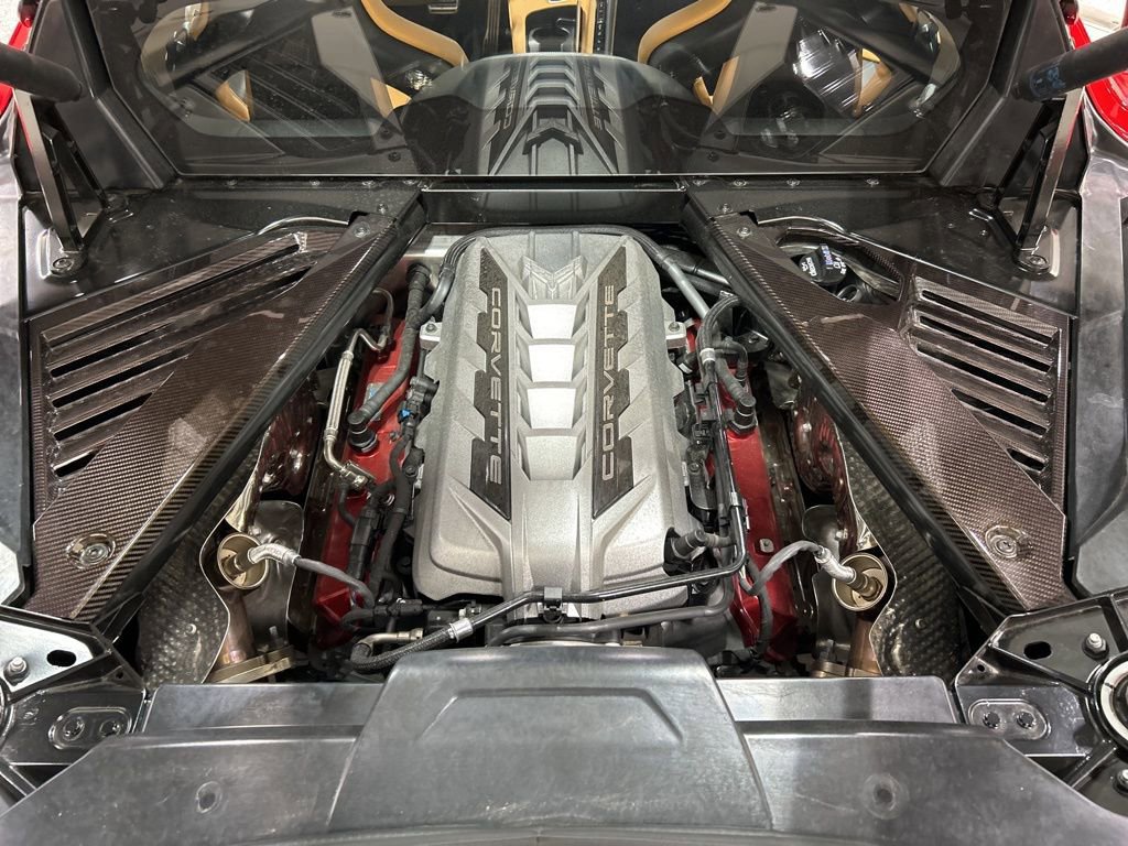 Used 2021 Chevrolet Corvette Stingray w/ Engine Appearance Package image 26