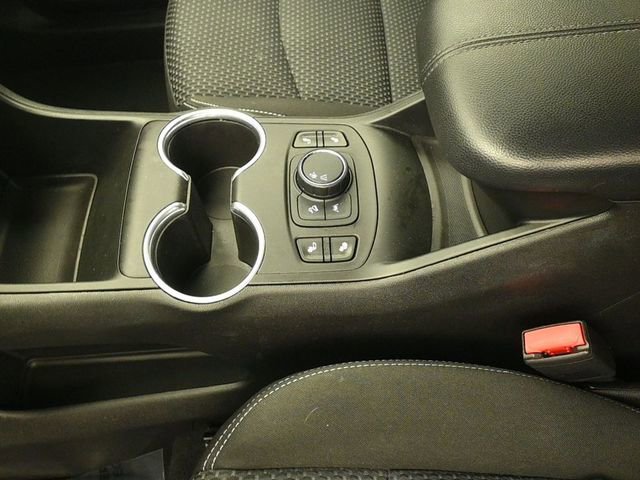 Used 2022 GMC Terrain SLE w/ Driver Convenience Package image 13