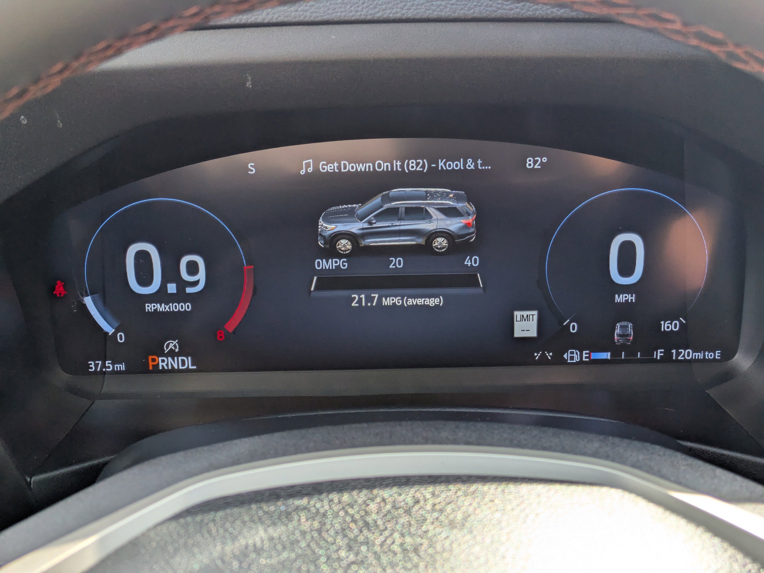 Certified 2025 Ford Explorer Active RWD image 21