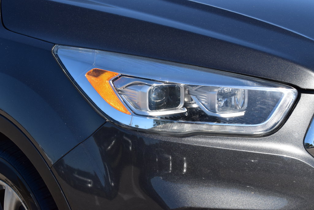 Certified 2018 Ford Escape Titanium FWD image 4