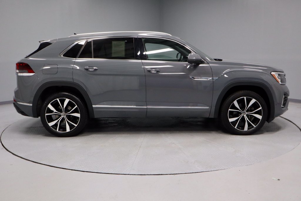 Used 2024 Volkswagen Atlas Cross Sport SEL Premium R-Line AWD/4WD image 13