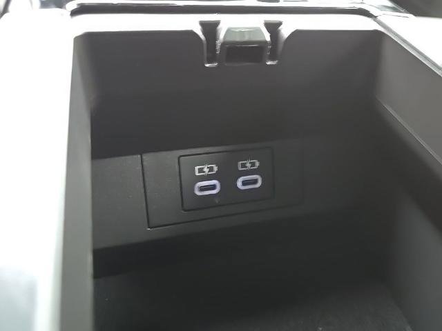 Used 2024 Toyota Prius LE image 26