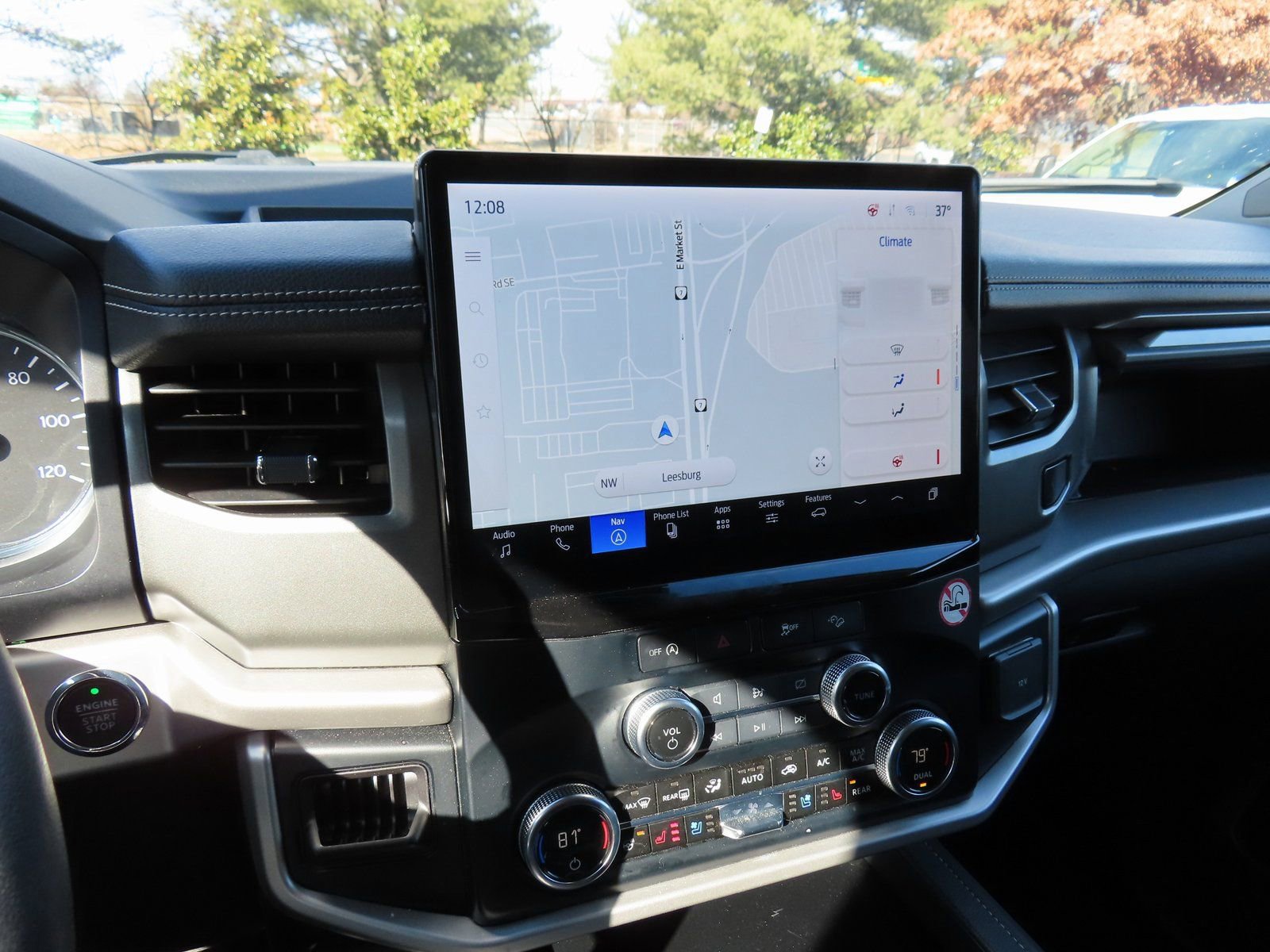 Certified 2024 Ford Expedition Max XLT image 22