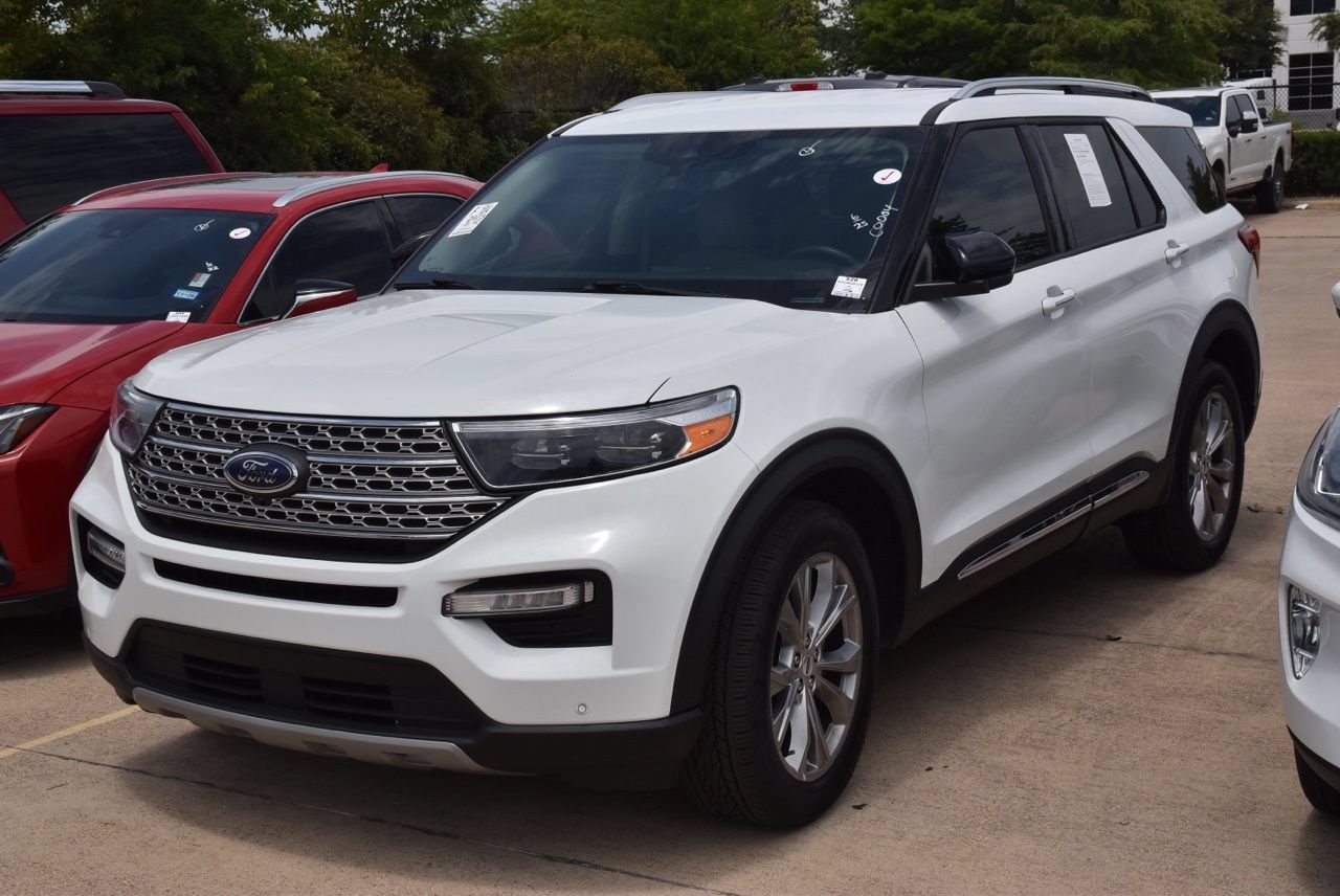 Certified 2023 Ford Explorer Limited AWD/4WD image 2