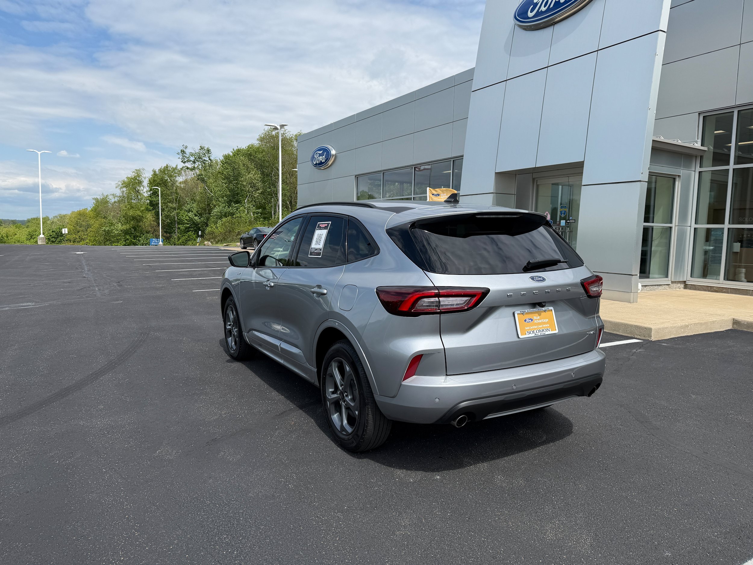 Certified 2024 Ford Escape ST-Line w/ Tech Pack #1 AWD/4WD image 7