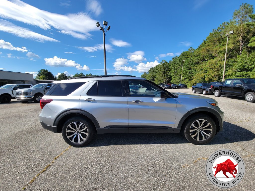 Certified 2023 Ford Explorer ST-Line w/ Class IV Trailer Tow Package AWD/4WD image 8