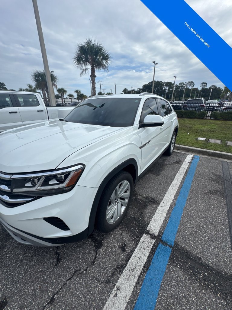 Used 2022 Volkswagen Atlas Cross Sport SE FWD image 3