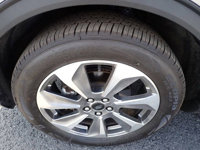 Certified 2023 Ford Escape Platinum AWD/4WD image 13