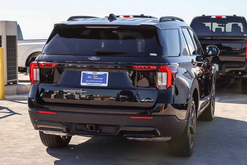 Certified 2025 Ford Explorer ST-Line w/ ST-Line Street Pack AWD/4WD image 4
