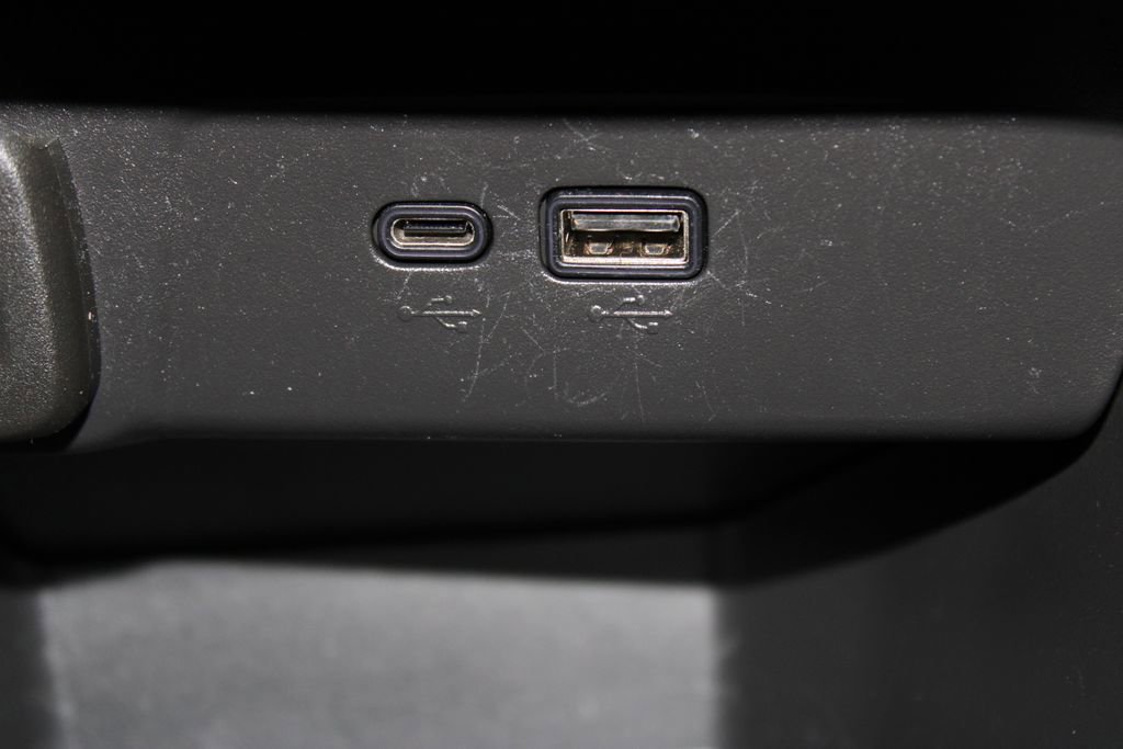 Used 2024 Chevrolet Trax RS w/ Driver Confidence Package image 41