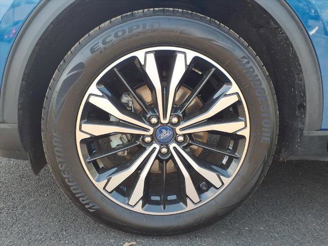 Certified 2022 Ford Escape SEL w/ SEL Stealth AWD Package image 26