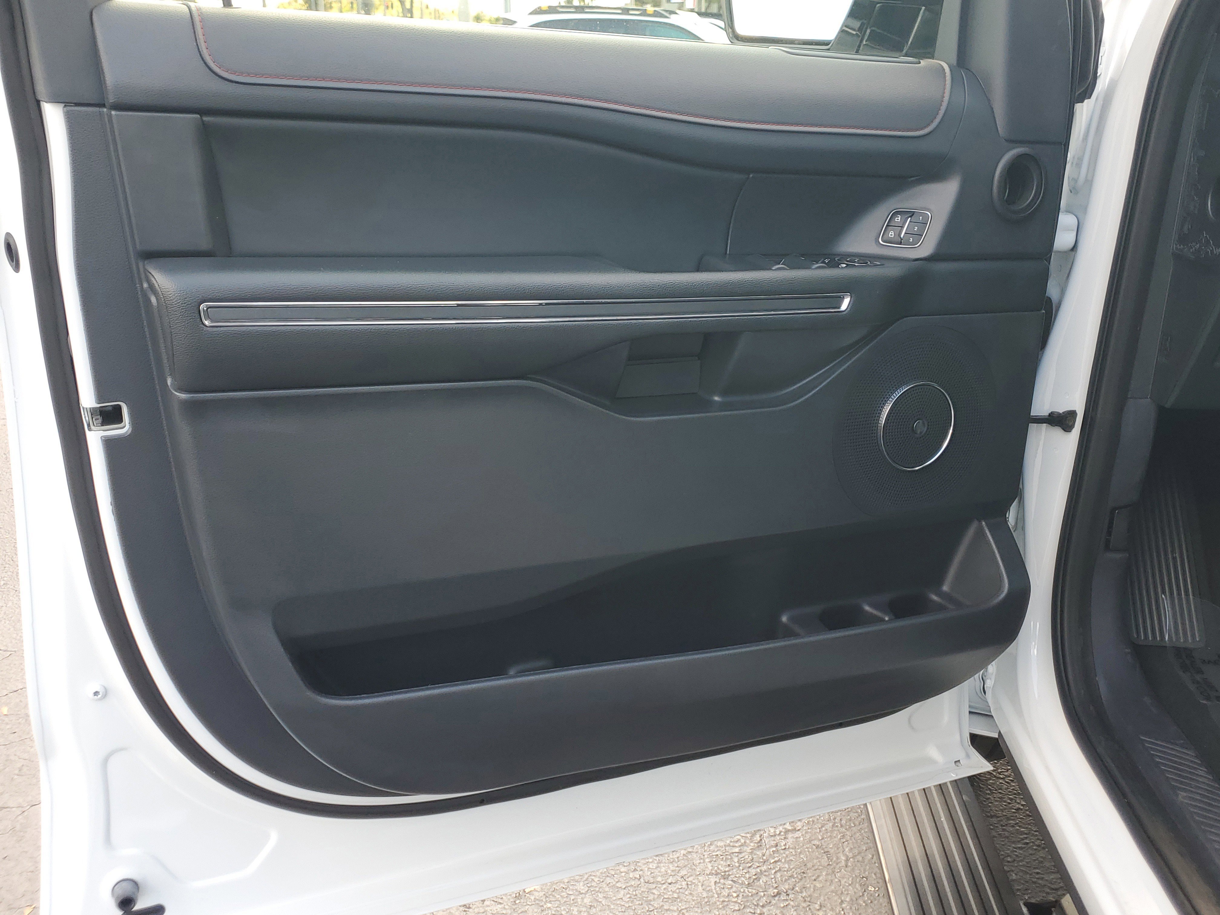 Certified 2024 Ford Expedition Limited image 19