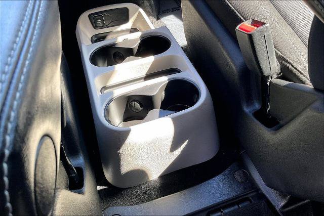 Used 2022 Chrysler Voyager LX FWD image 33