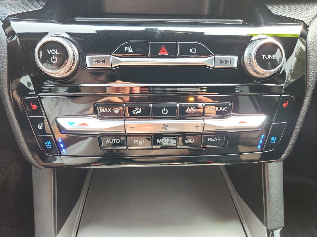 Certified 2022 Ford Explorer ST AWD/4WD image 17