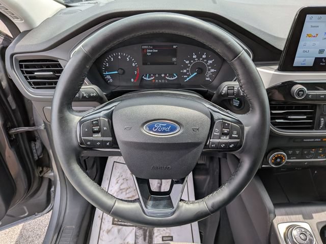 Certified 2022 Ford Escape SE w/ Cold Weather Package AWD/4WD image 9