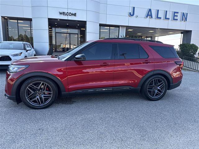 Certified 2025 Ford Explorer ST AWD/4WD image 2