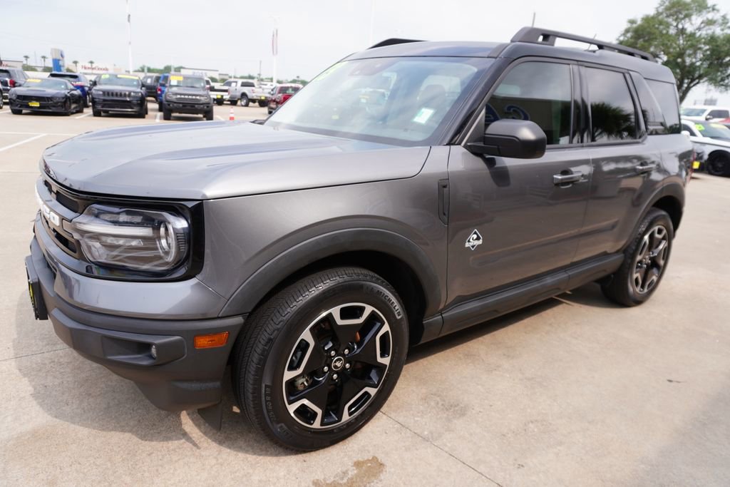 Certified 2023 Ford Bronco Sport Outer Banks w/ Tech Package AWD/4WD image 3