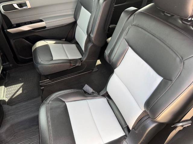 Certified 2022 Ford Explorer XLT w/ Equipment Group 202A AWD/4WD image 13