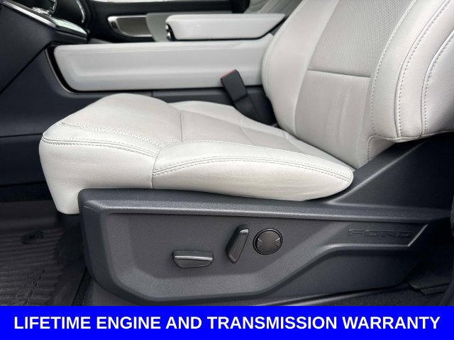 Certified 2025 Ford Expedition Platinum w/ Driver's Package AWD/4WD image 23