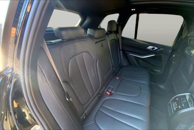 Used 2021 BMW X5 xDrive40i w/ Convenience Package AWD/4WD image 20