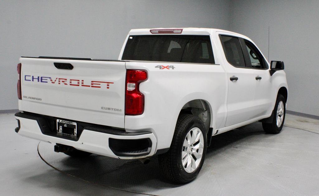 Used 2023 Chevrolet Silverado 1500 Custom AWD/4WD image 10