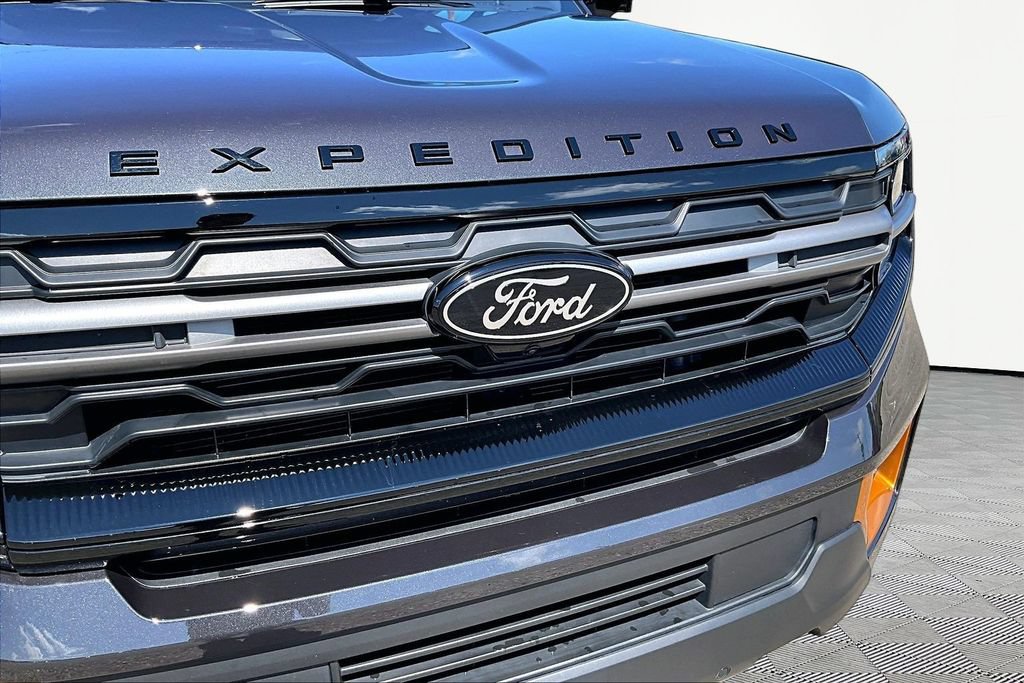 Certified 2025 Ford Expedition Tremor AWD/4WD image 29