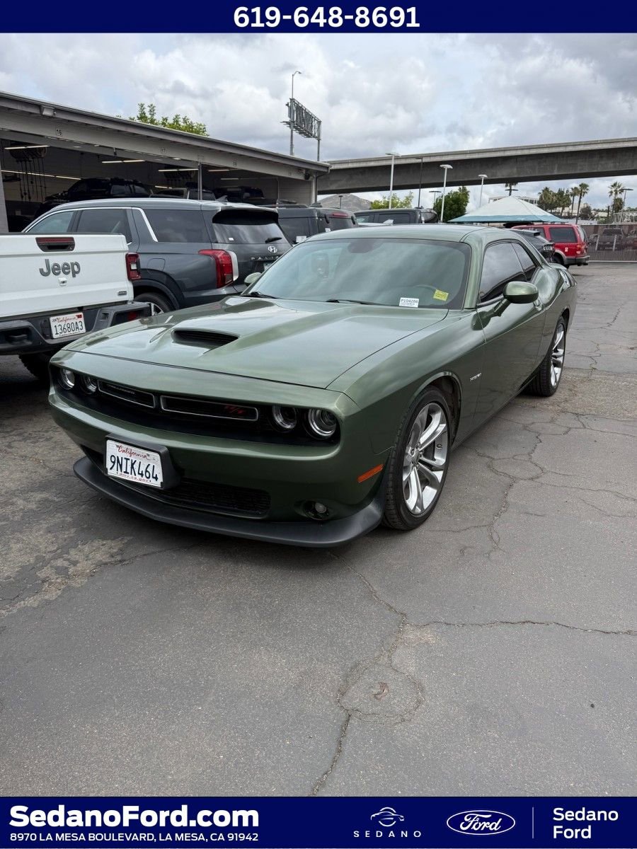 Used 2022 Dodge Challenger R/T RWD image 1