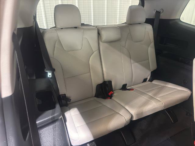 Used 2022 Kia Telluride S FWD image 32