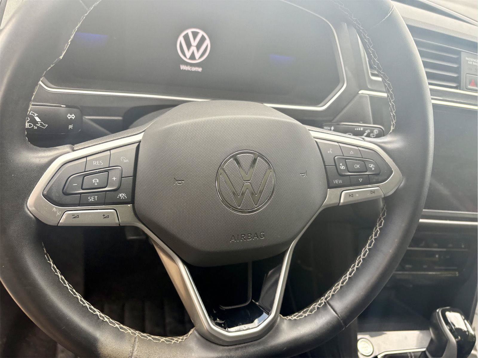 Used 2022 Volkswagen Tiguan SE FWD image 18